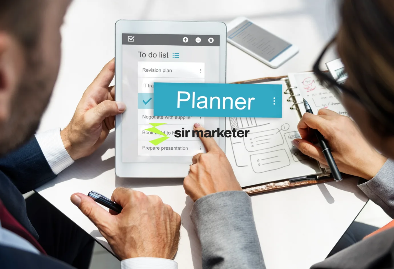 social media calendar free vs paid WordPress